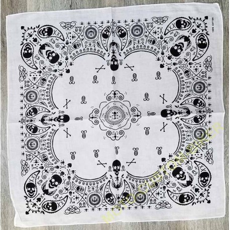 Bandana chicanos skull